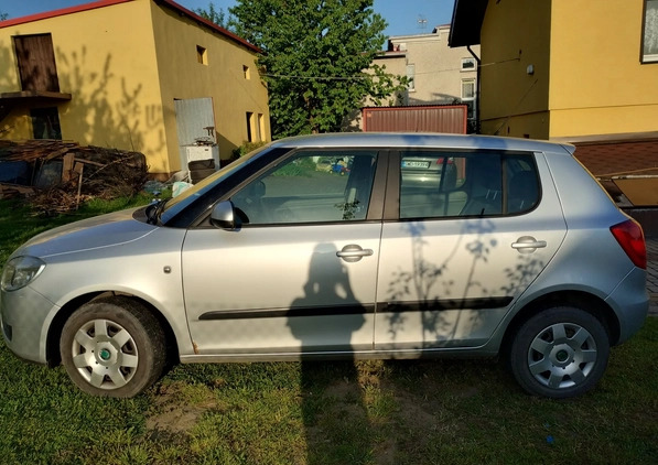 Skoda Fabia cena 11500 przebieg: 90000, rok produkcji 2009 z Hrubieszów małe 22